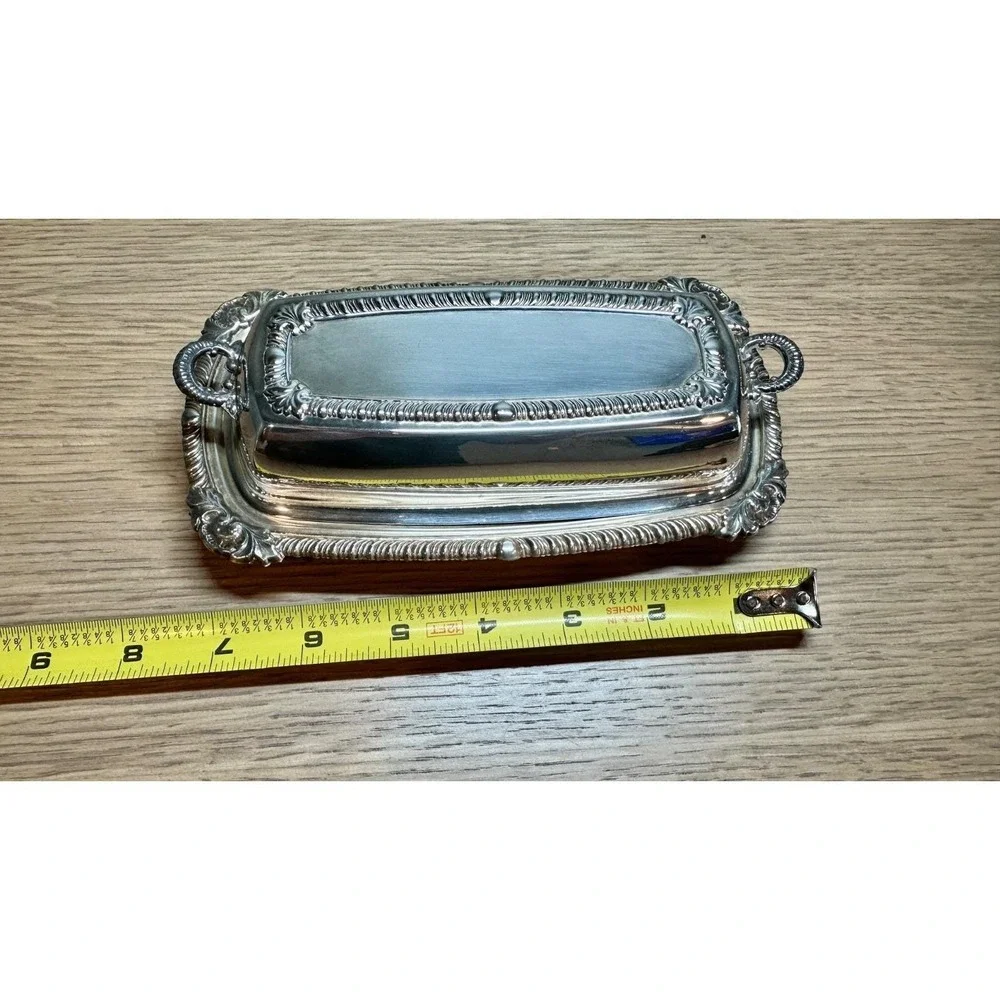 VTG Silverplated Covered Butter Dish Lidded Tray w/ Glass Insert Liner, Ornate